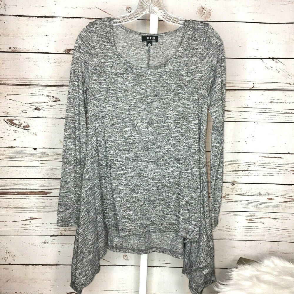 ana long sleeve asymmetrical hem top size M